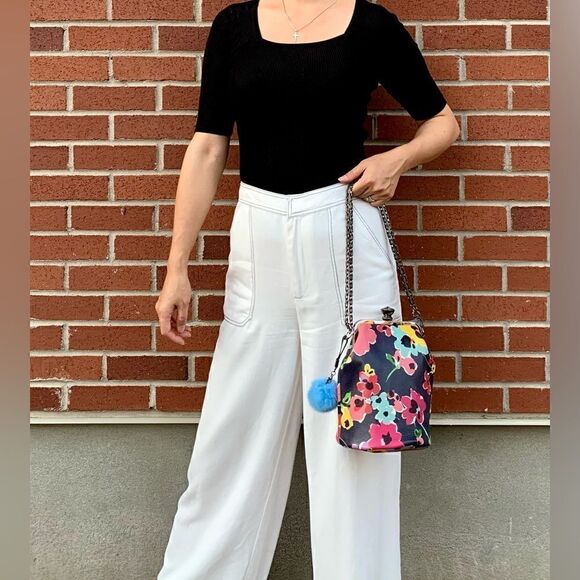 Handmade Genuine Leather Floral Print Push-lock Bucket Bag & Mink Fur Charm - Picture 4 of 16